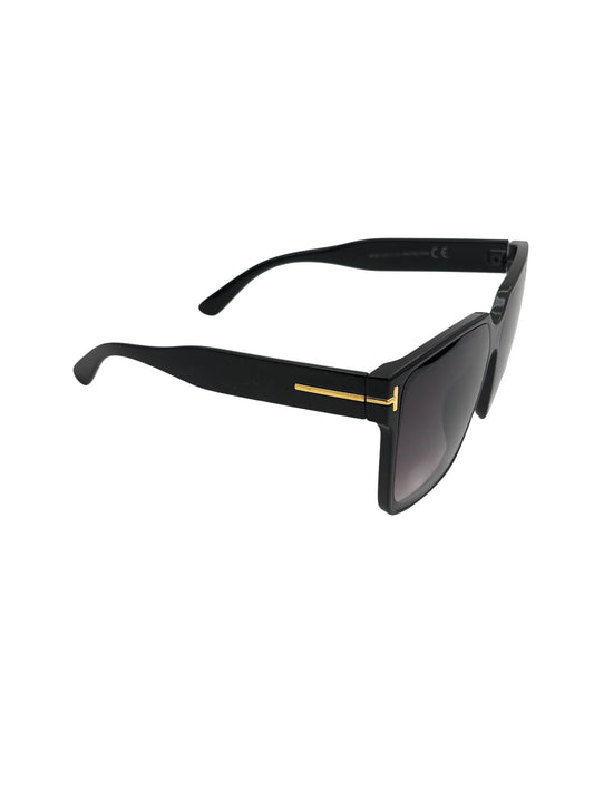 Oversized T Black Sunglasses
